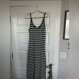Universal threads knit striped dress